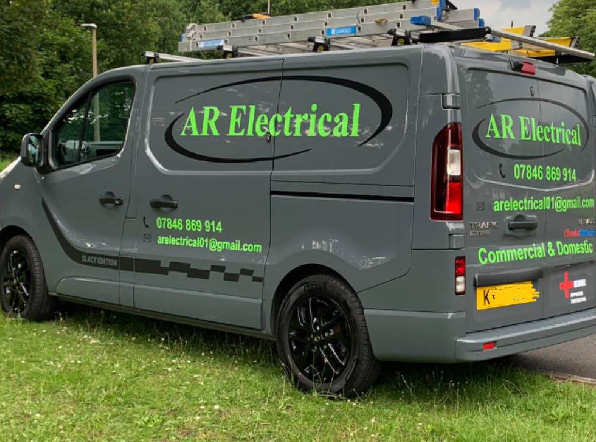 Electrician in Birmingham and West Midlands.